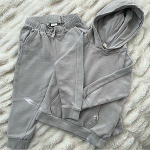 H&M Gray Sweatsuit (size 2T)